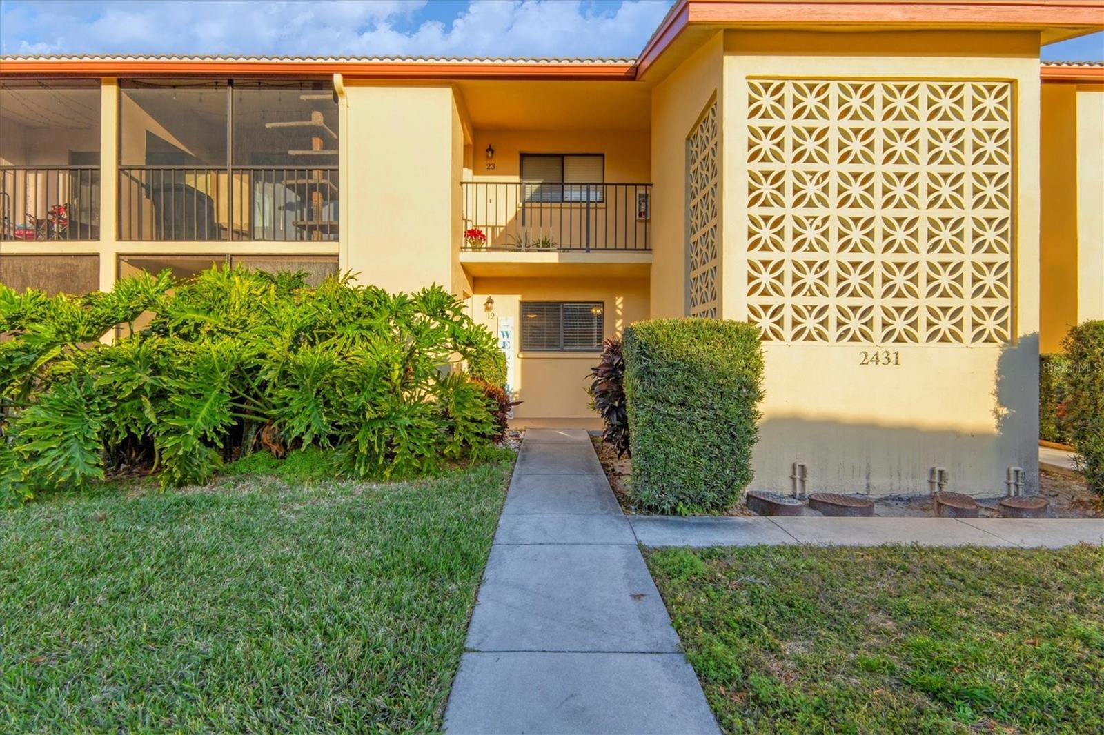 2431 BAYSHORE GARDENS PARKWAY 19