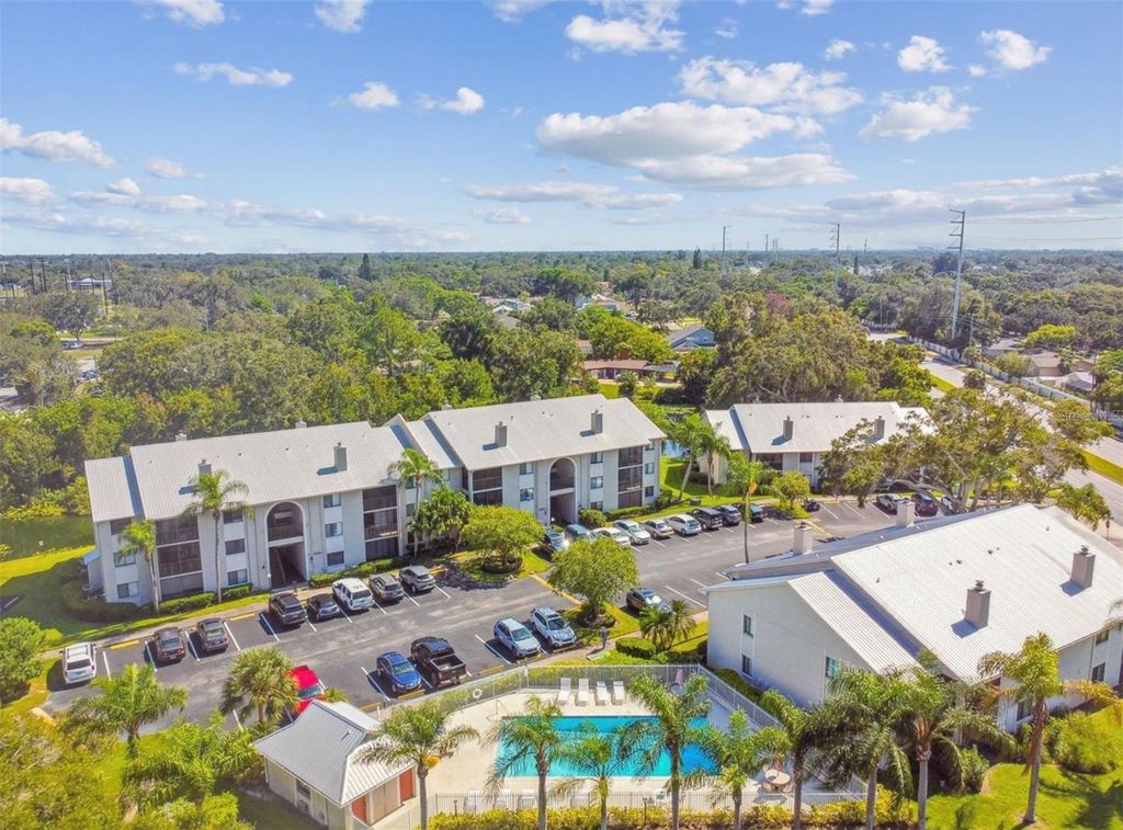 Photo of 2087 Hunters Glen Drive #112, Dunedin, FL 34698 (MLS # TB8502547)