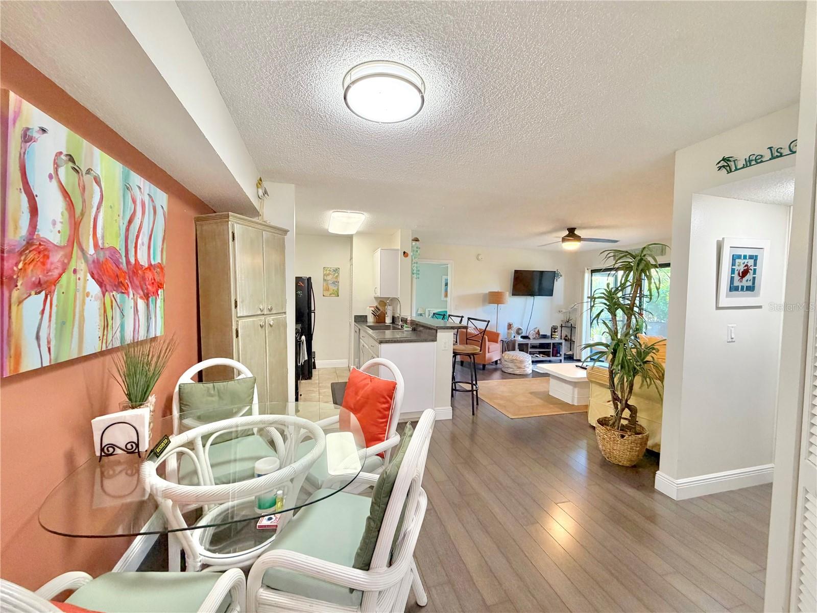 HUNTER'S GLEN CONDO - Residential