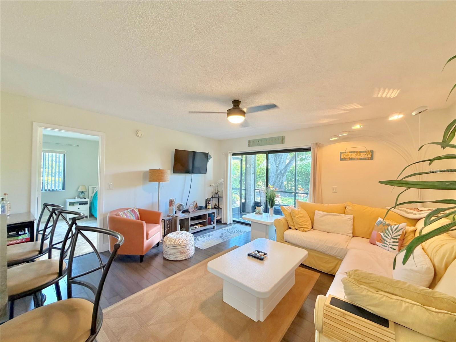 HUNTER'S GLEN CONDO - Residential