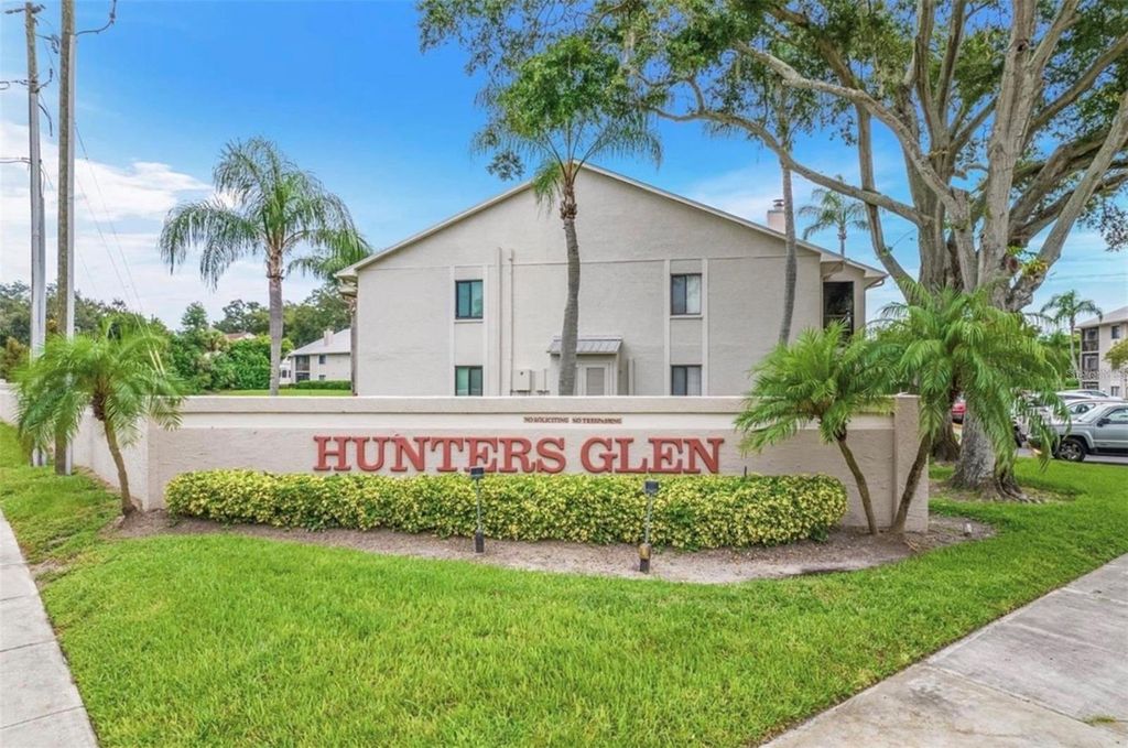 Photo of 2087 Hunters Glen Drive #112, Dunedin, FL 34698 (MLS # TB8502547)