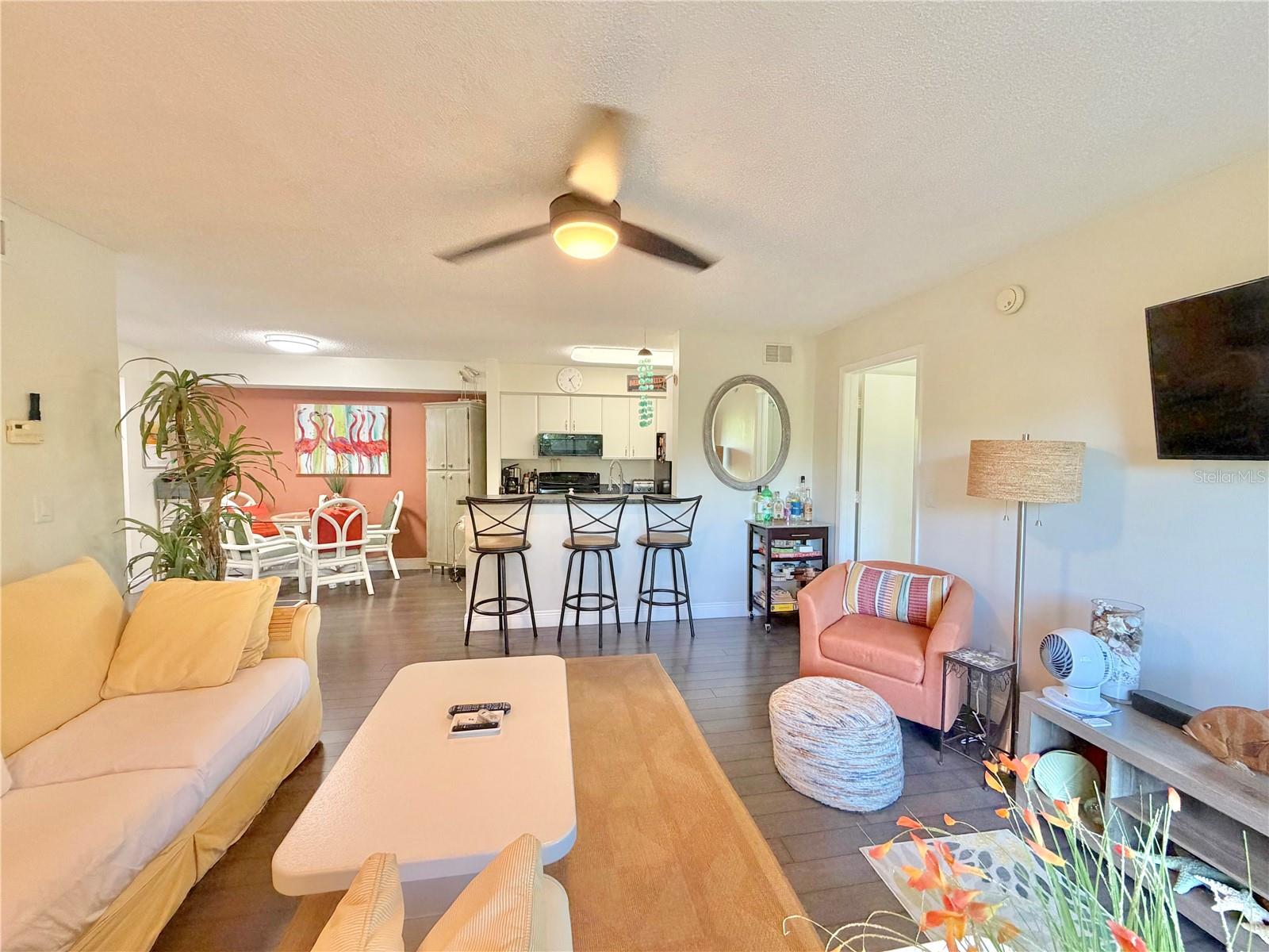 HUNTER'S GLEN CONDO - Residential