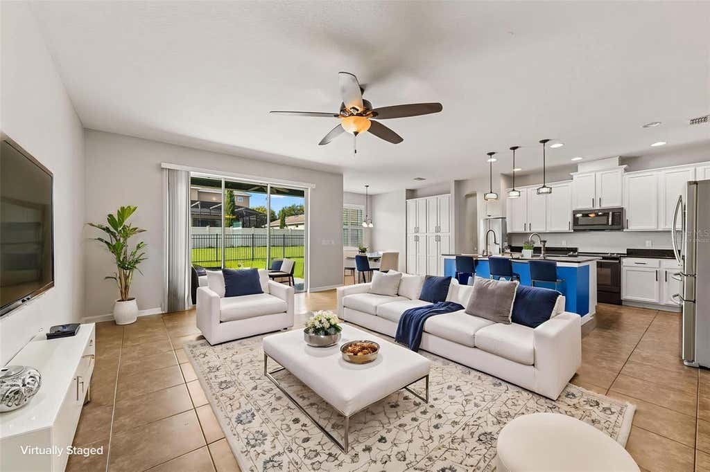 Photo of 2100 Misty Glen Drive, Apopka, FL 32712 (MLS # O6430220)