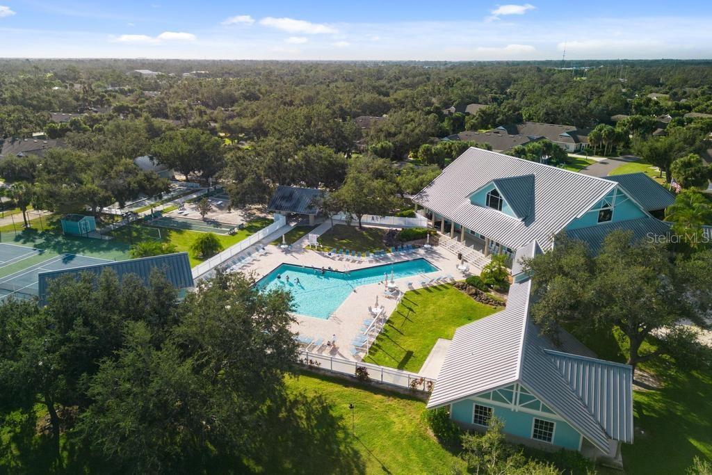 WATERS EDGE HERITAGE OAK PARK - Residential