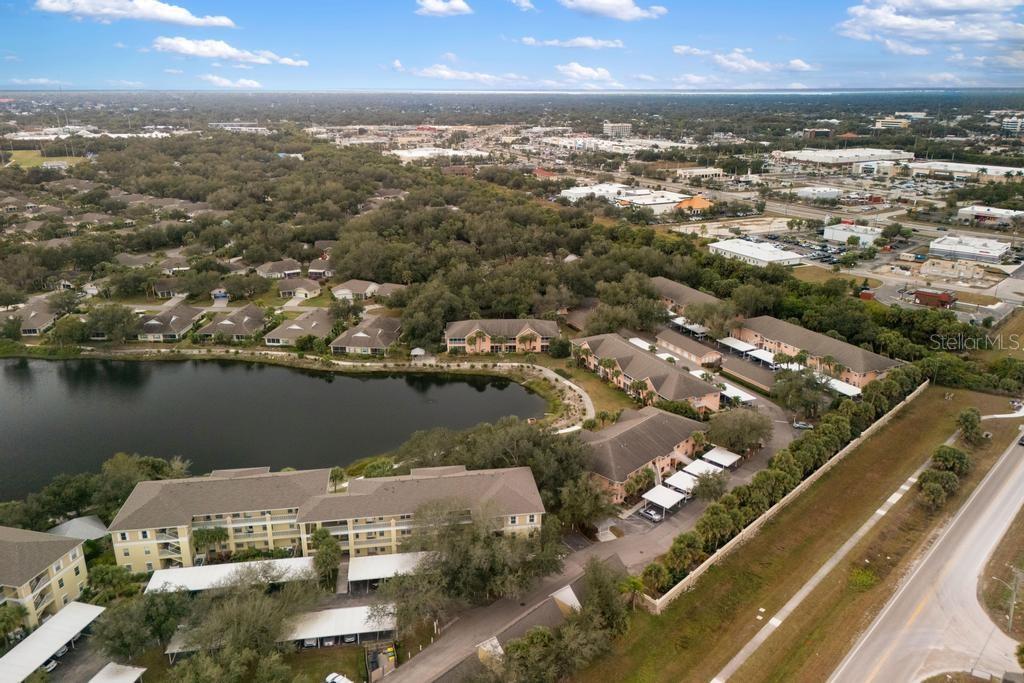 WATERS EDGE HERITAGE OAK PARK - Residential