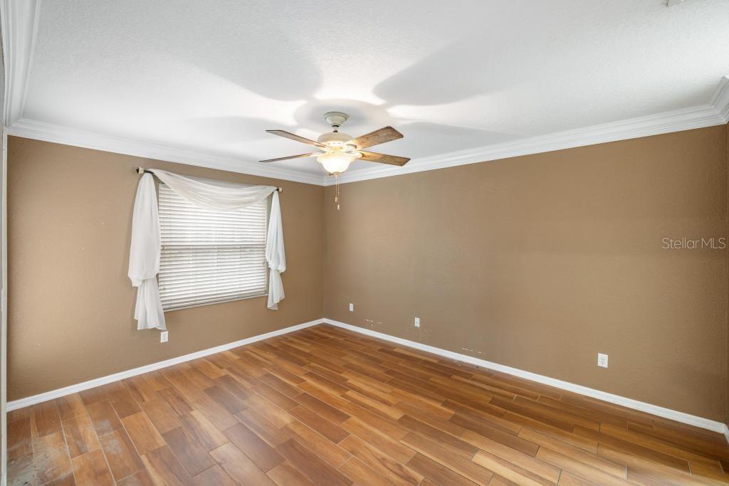 WATERS EDGE HERITAGE OAK PARK - Residential