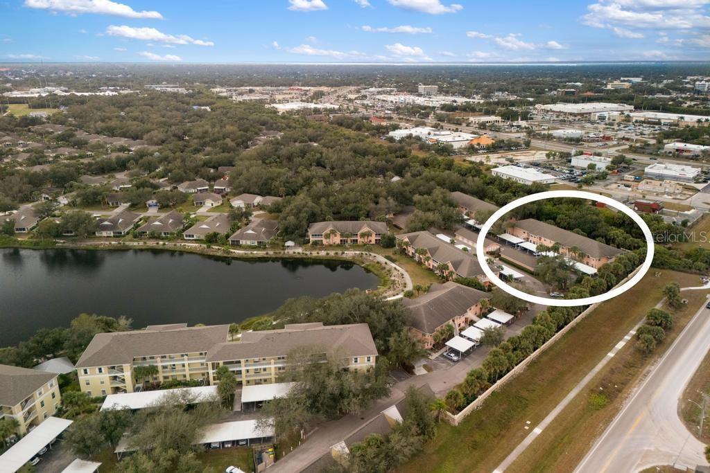 WATERS EDGE HERITAGE OAK PARK - Residential