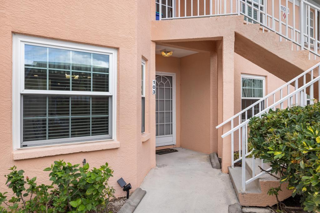 WATERS EDGE HERITAGE OAK PARK - Residential