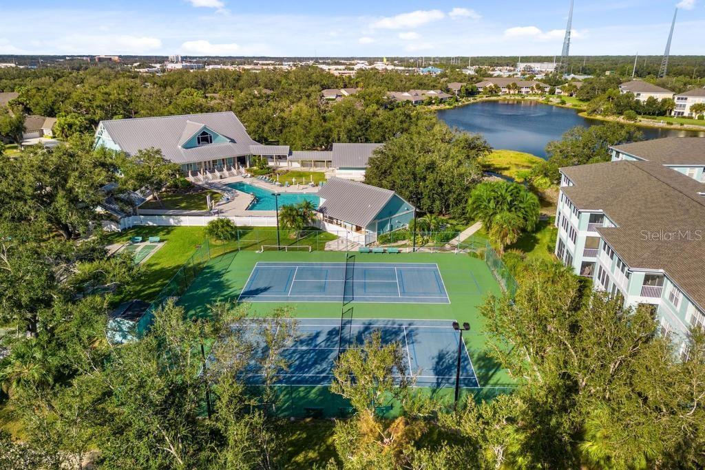 WATERS EDGE HERITAGE OAK PARK - Residential