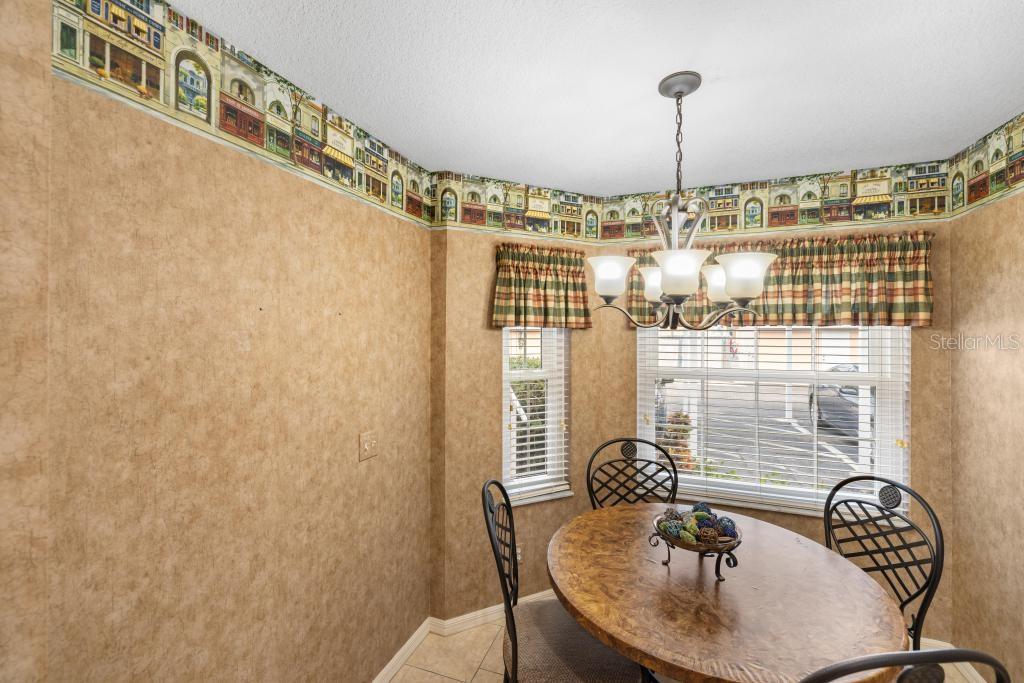 WATERS EDGE HERITAGE OAK PARK - Residential