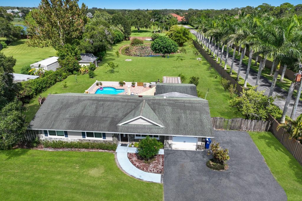 Photo of 4919 37TH STREET E, BRADENTON, FL 34203 (MLS # A4580233)