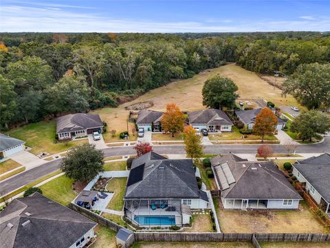 A home in HIGH SPRINGS