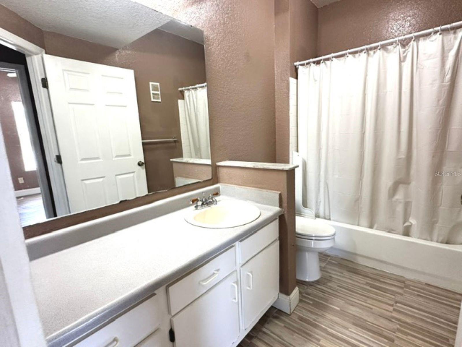 BONA VISTA CONDO - Residential