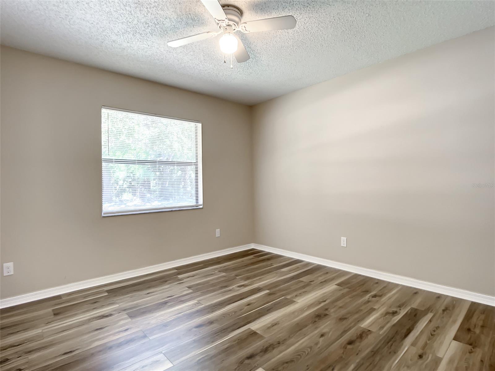 Florida Shores 01 - Residential