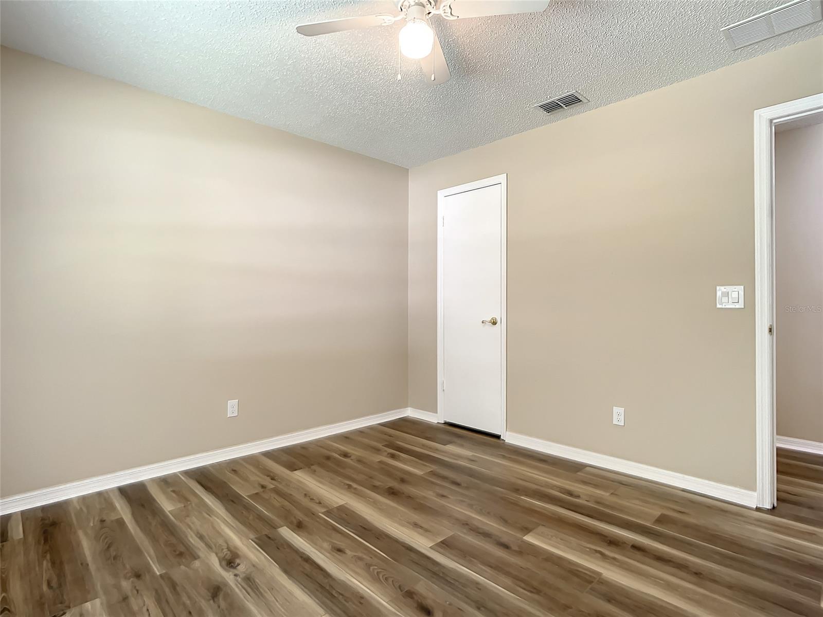 Florida Shores 01 - Residential