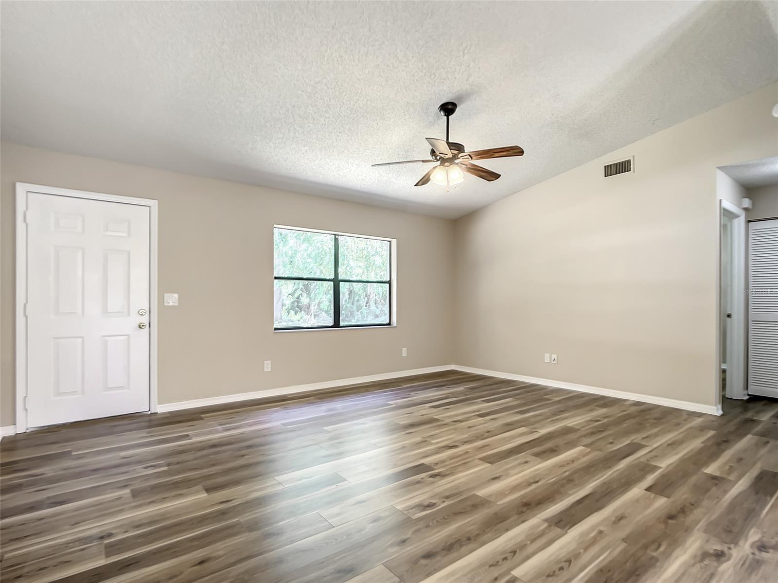 Florida Shores 01 - Residential