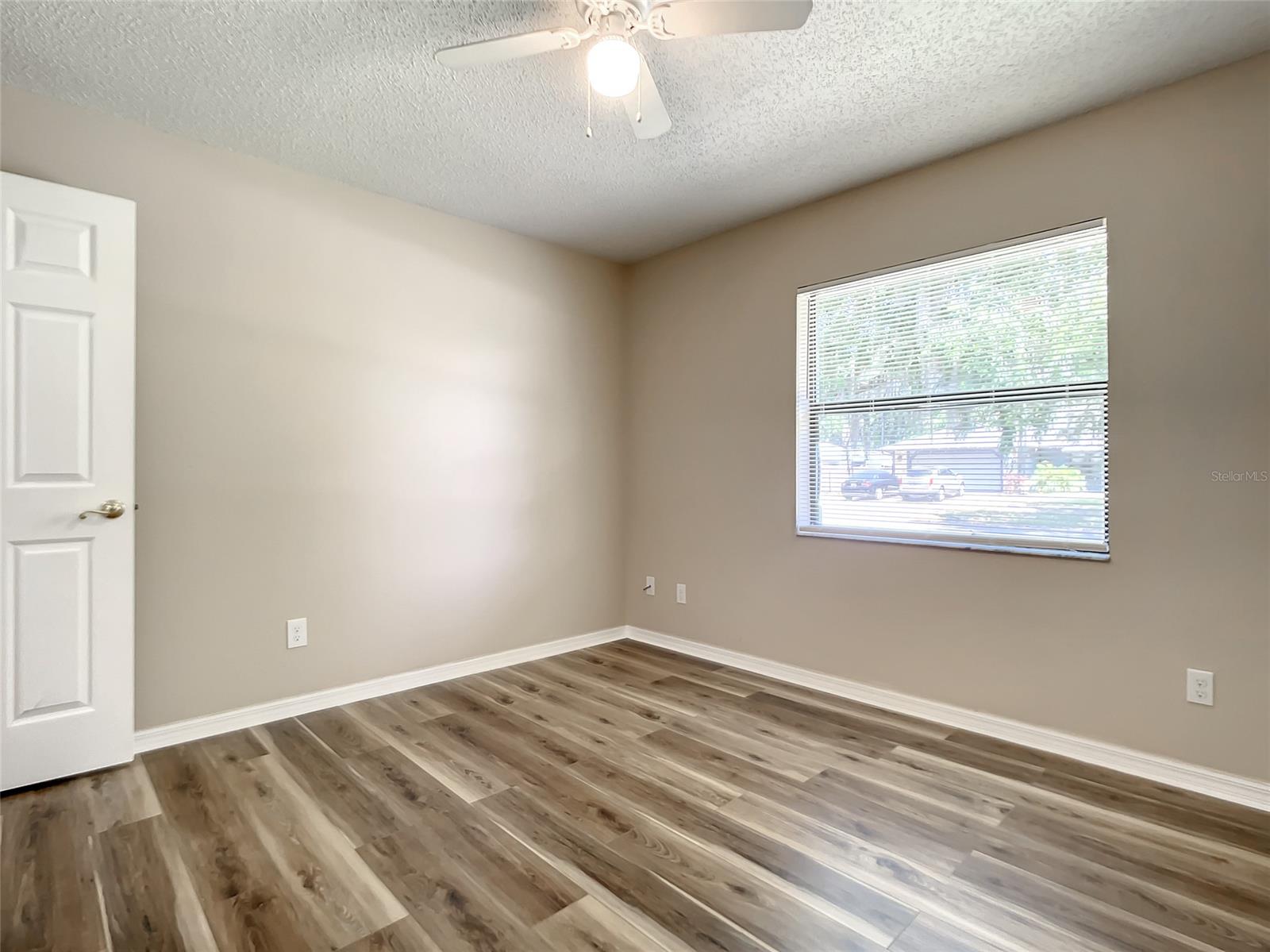 Florida Shores 01 - Residential