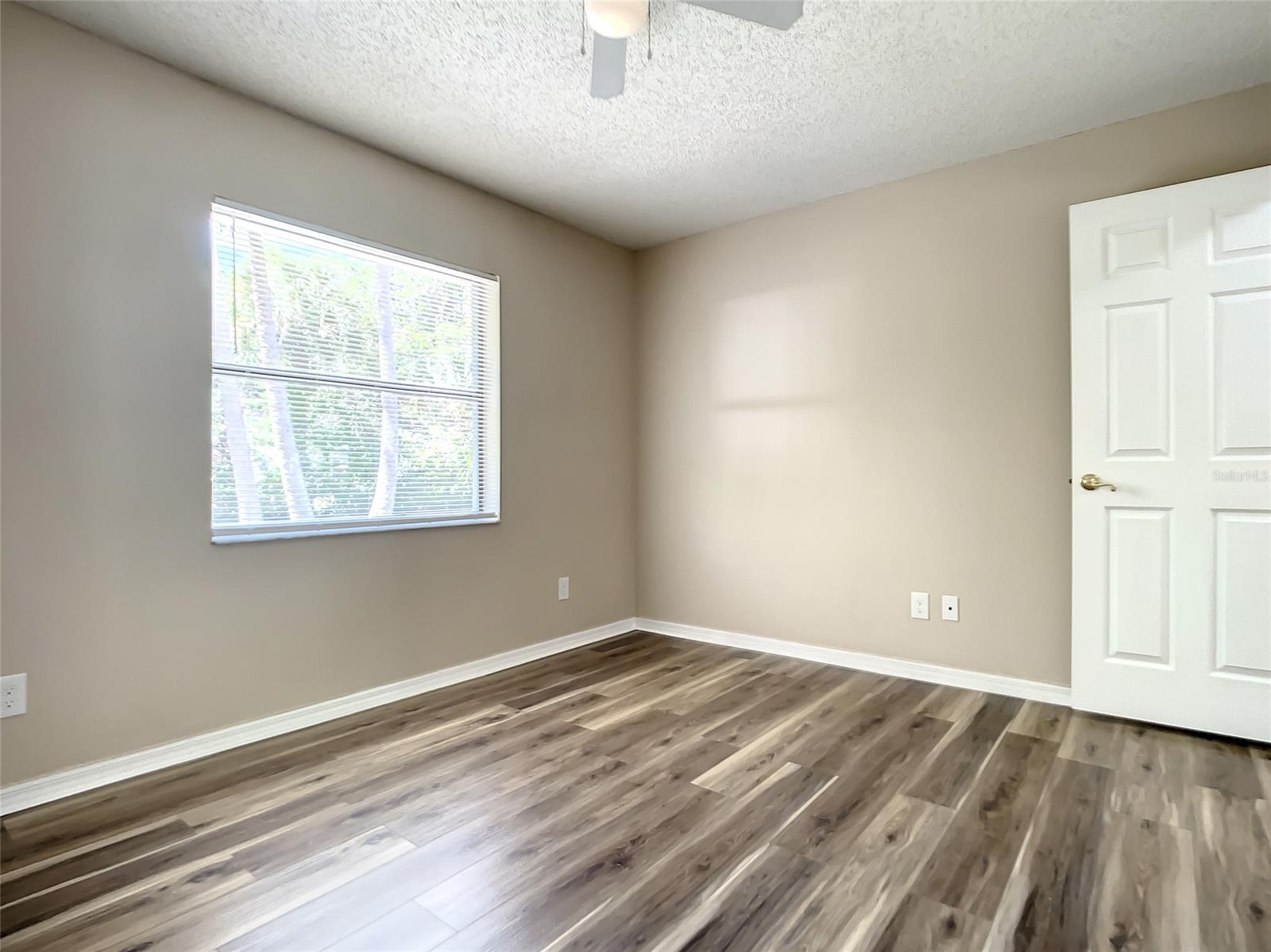 Florida Shores 01 - Residential