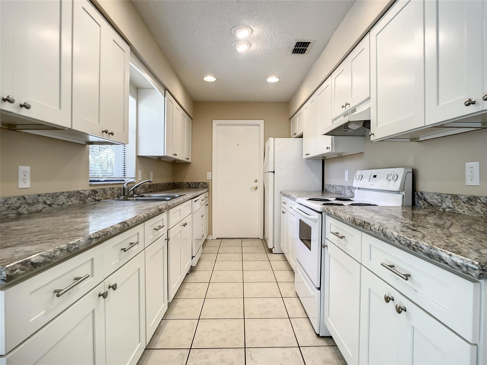 Florida Shores 01 - Residential