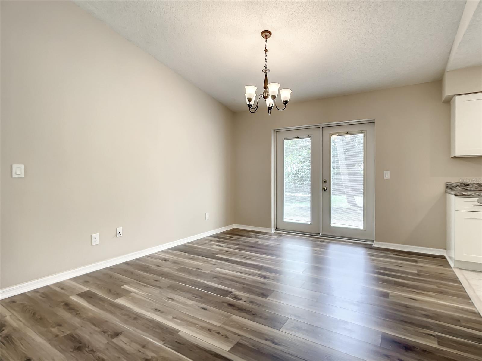 Florida Shores 01 - Residential