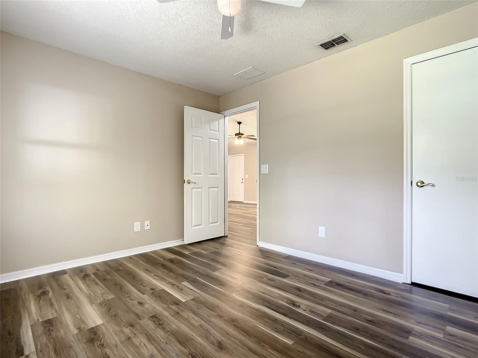 Florida Shores 01 - Residential