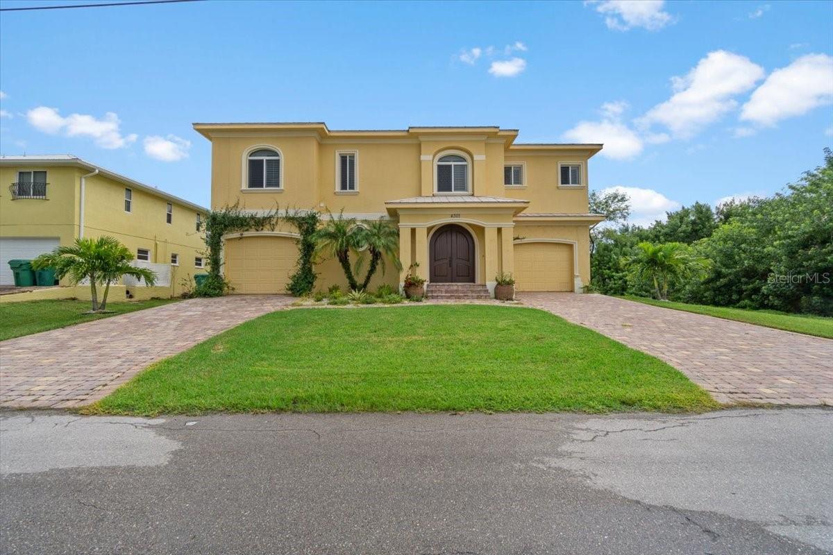 RIO VILLA - Residential Lease
