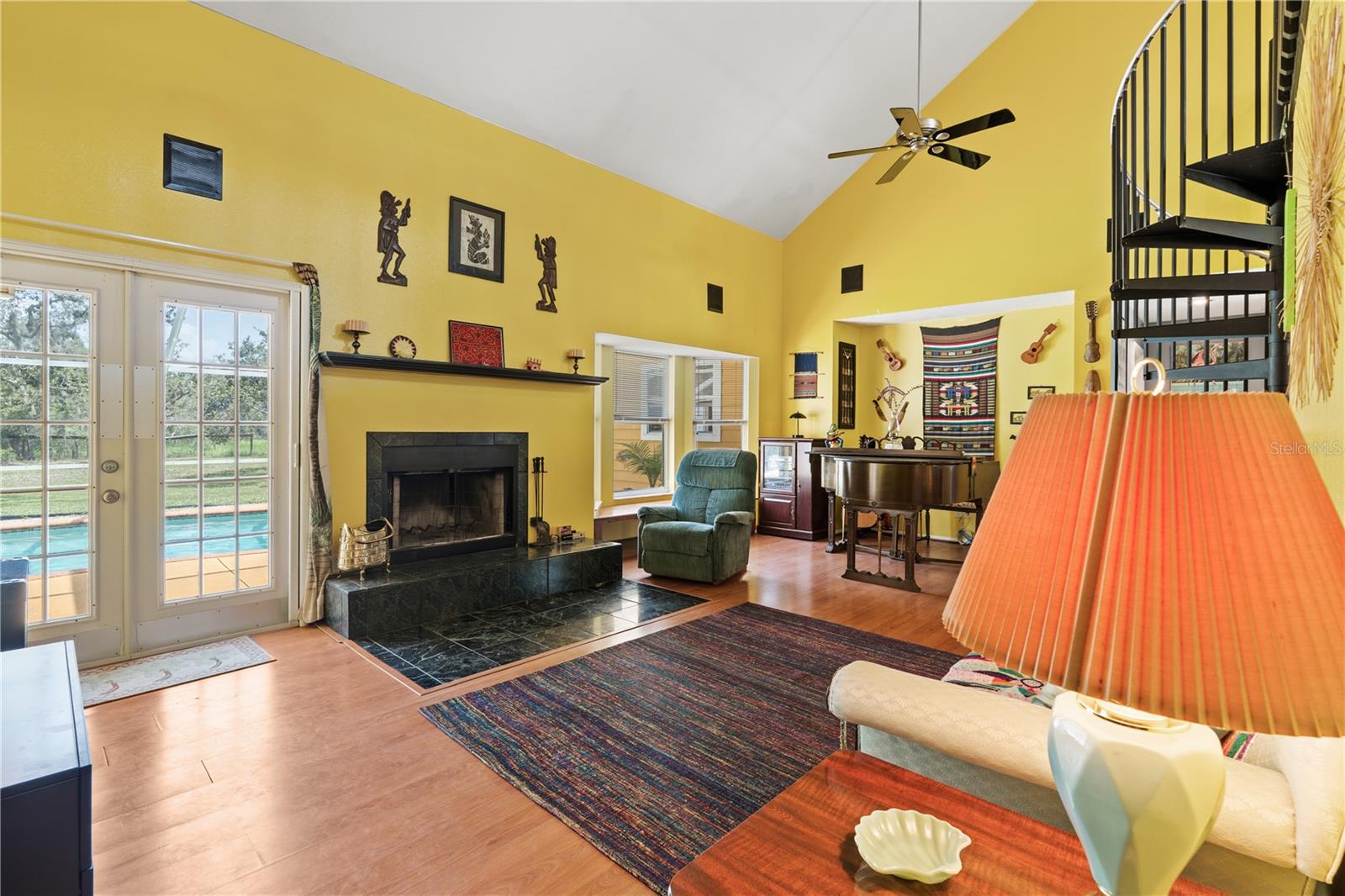 MAGNOLIA HILL - Residential