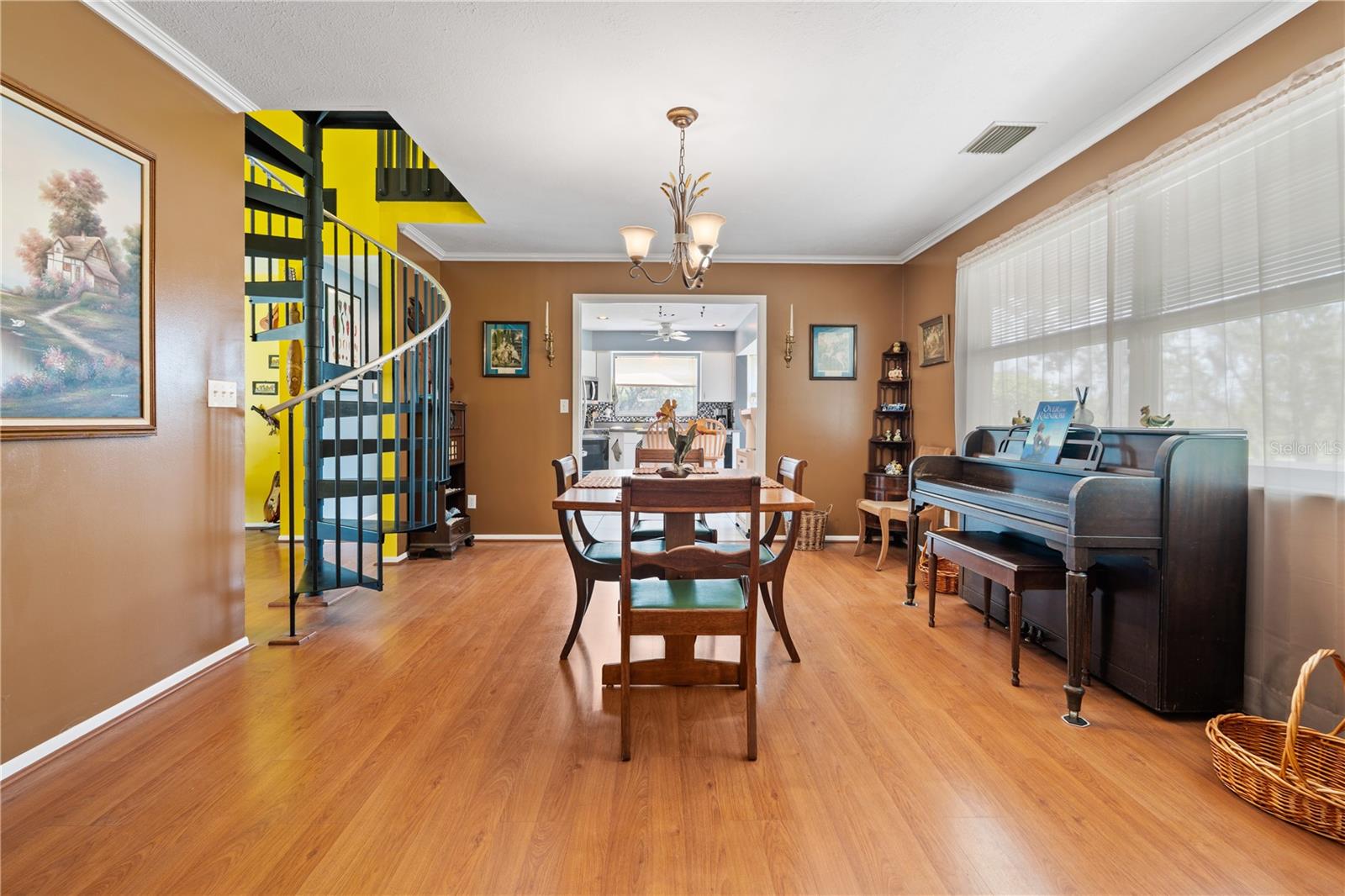 MAGNOLIA HILL - Residential