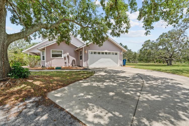 MAGNOLIA HILL - Residential
