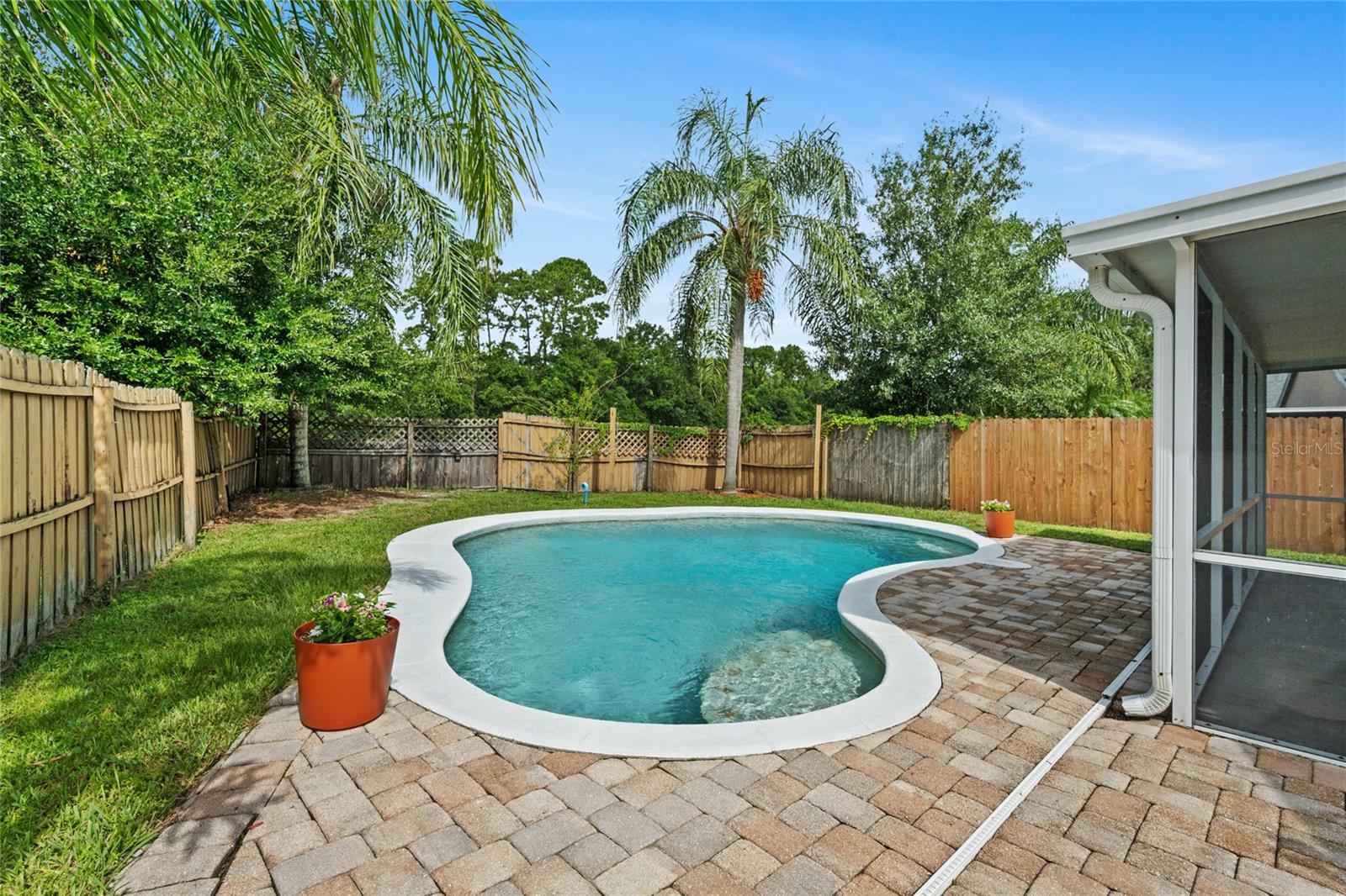 ALAFAYA WOODS - Residential
