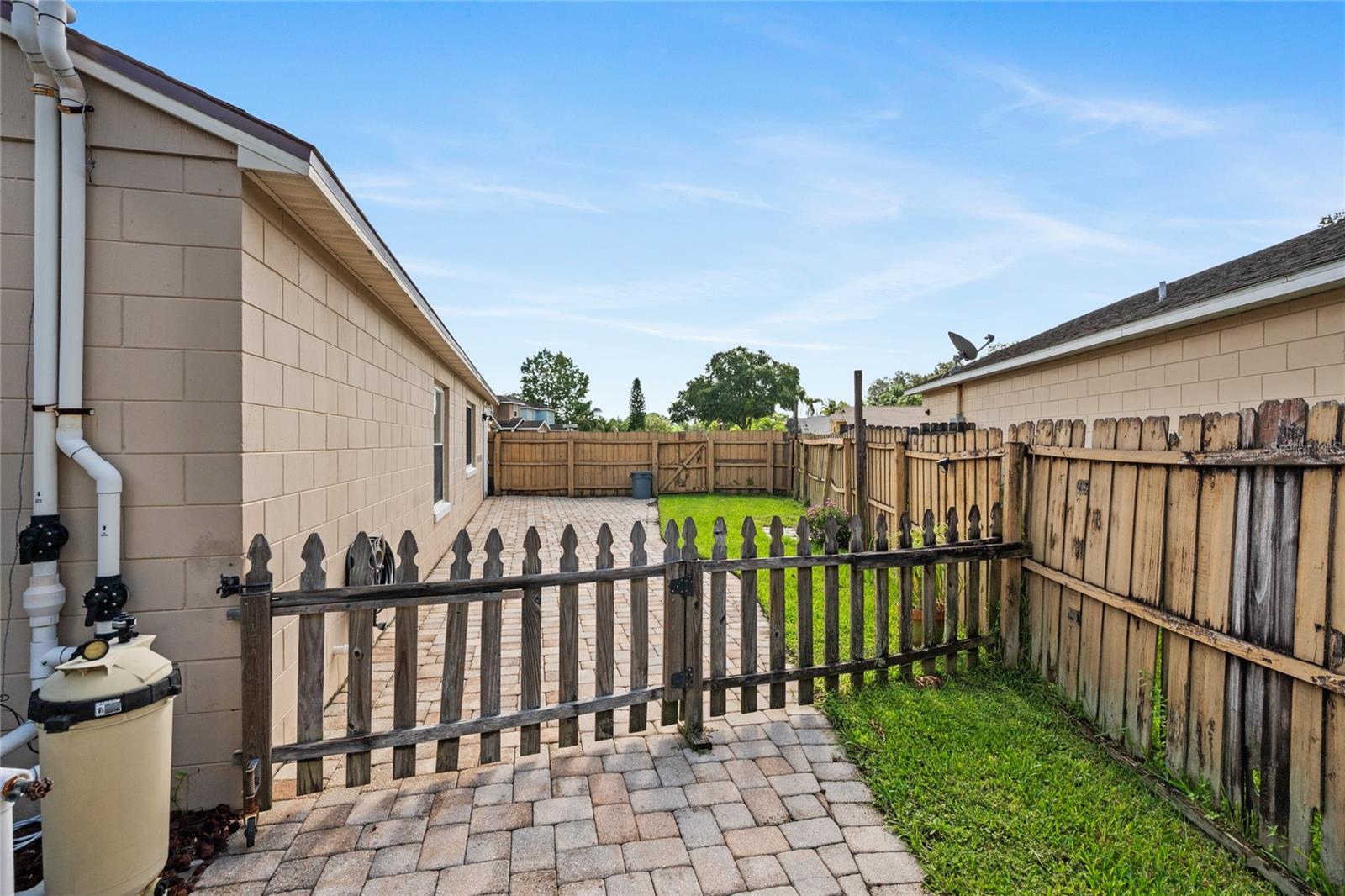 ALAFAYA WOODS - Residential