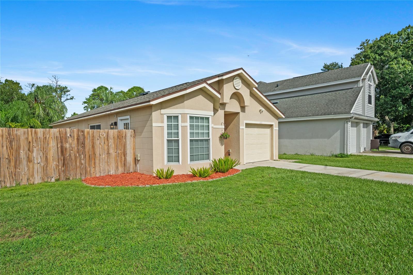 ALAFAYA WOODS - Residential