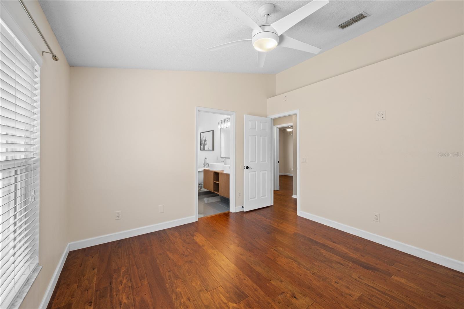 ALAFAYA WOODS - Residential