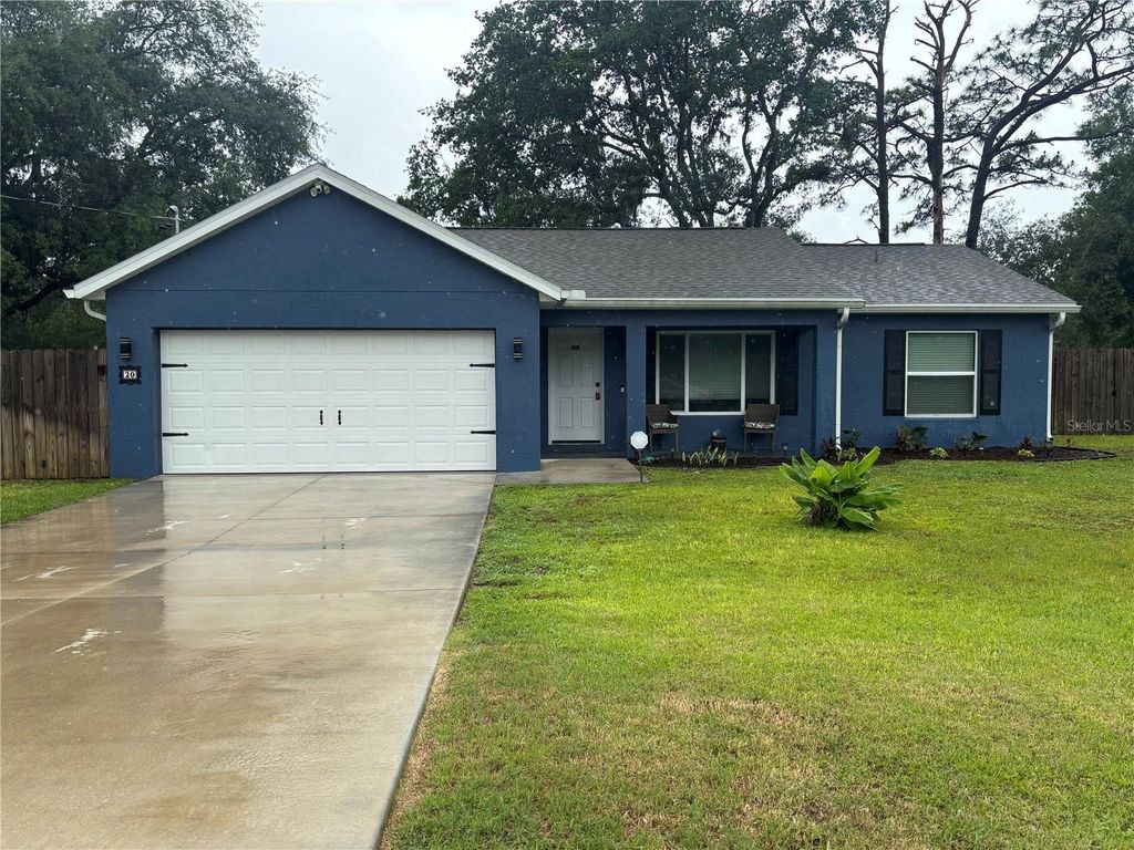 Photo of 20 Malauka Circle, Ocklawaha, FL 32179 (MLS # G5112578)