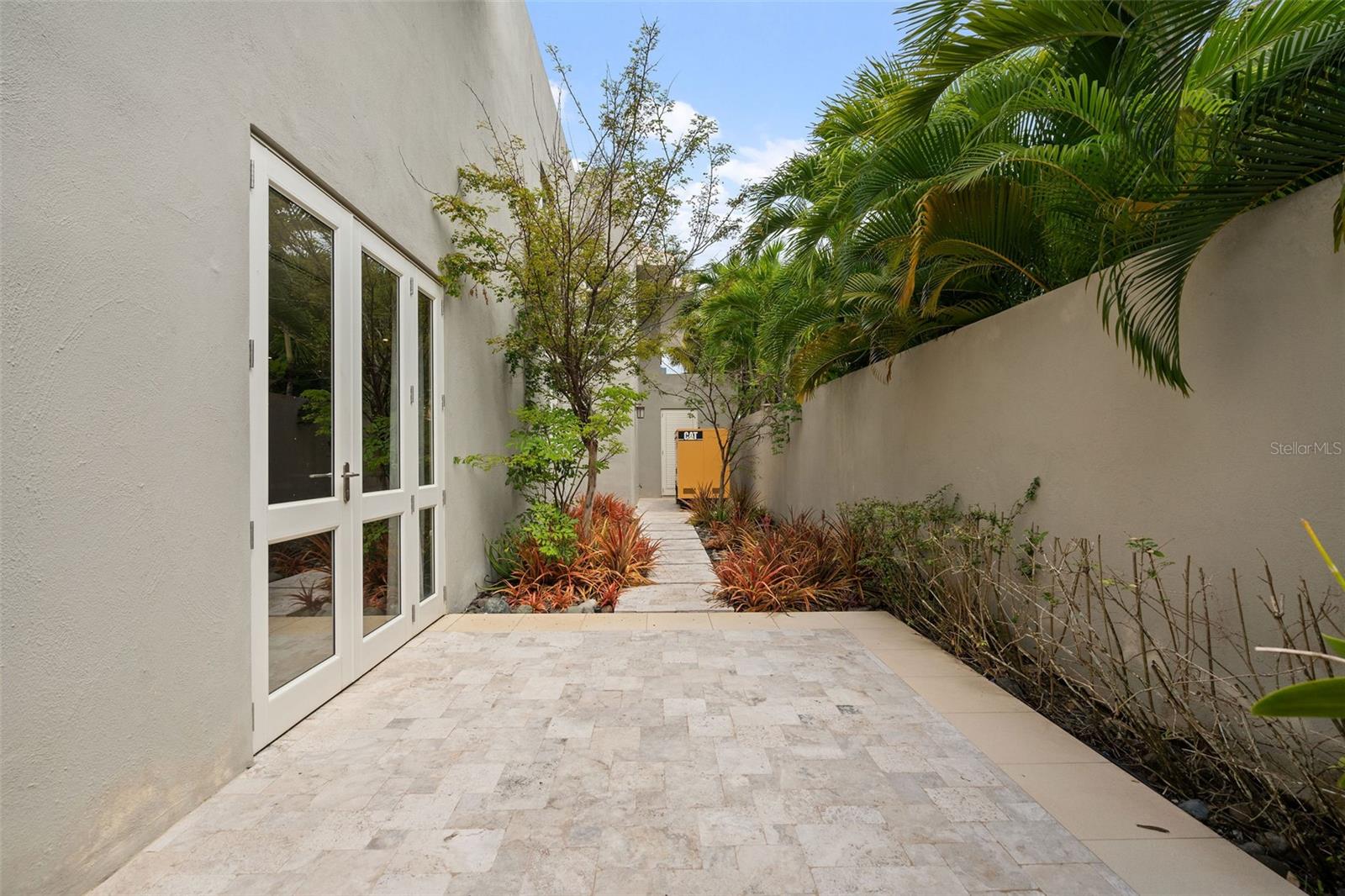 DORADO BEACH EAST - Residential