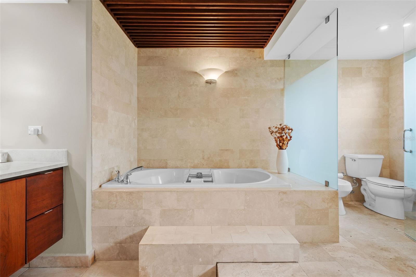 DORADO BEACH EAST - Residential