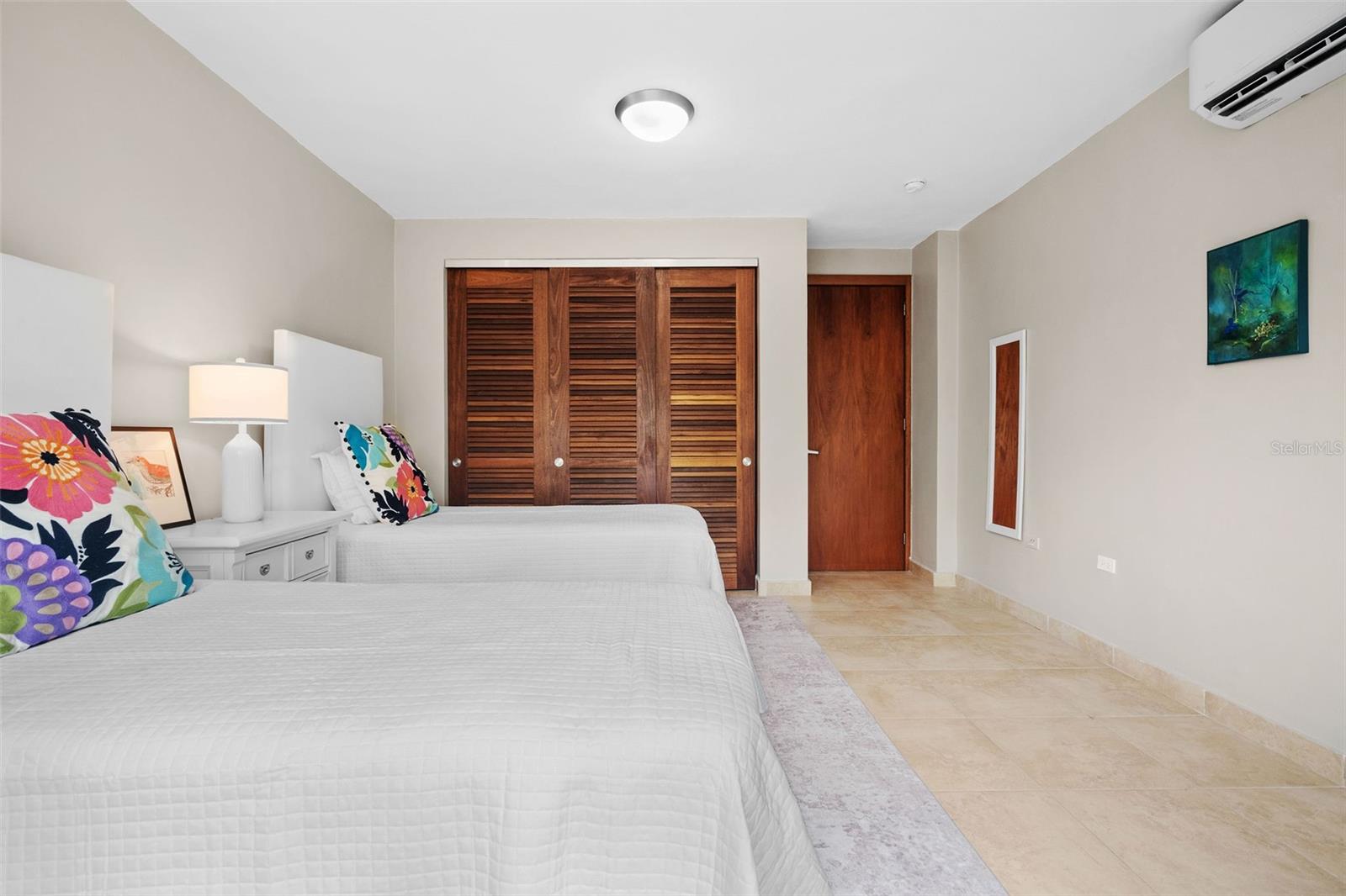 DORADO BEACH EAST - Residential