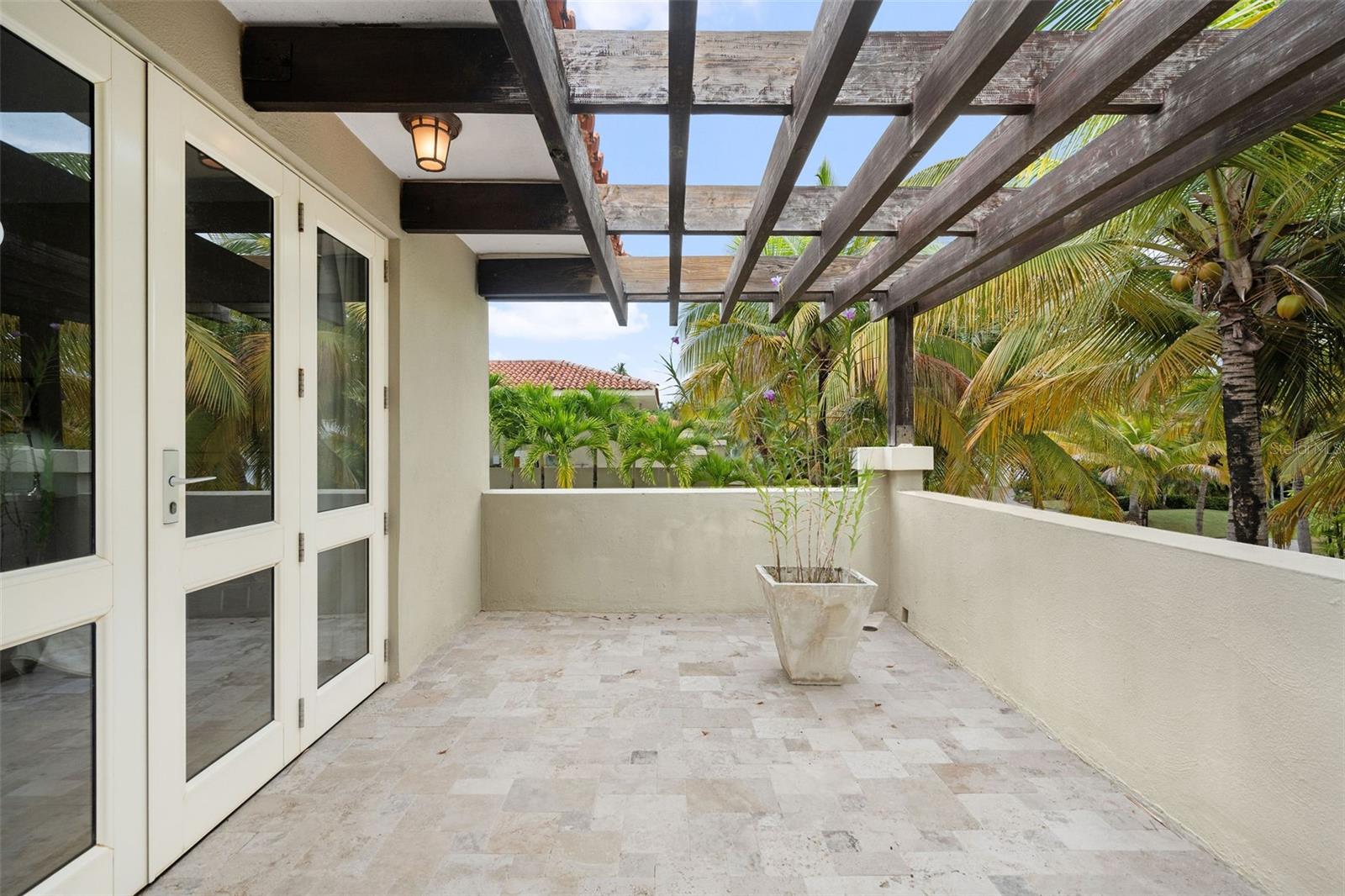 DORADO BEACH EAST - Residential