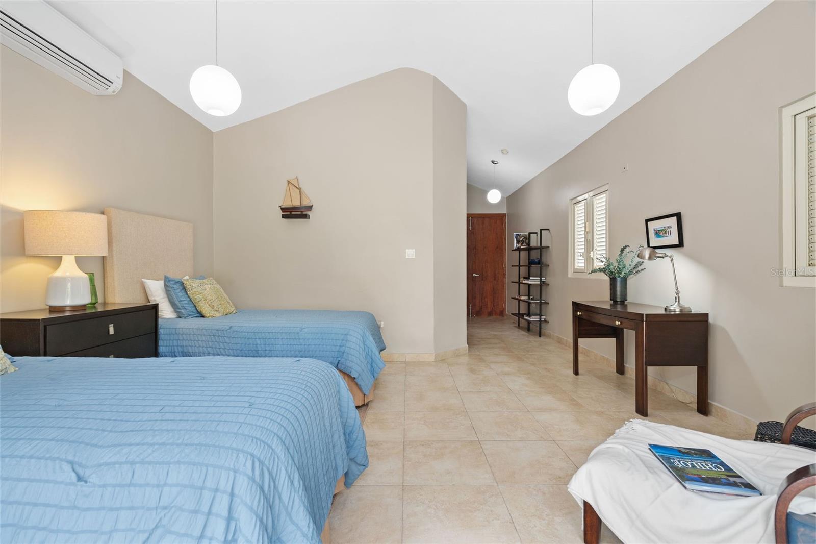 DORADO BEACH EAST - Residential