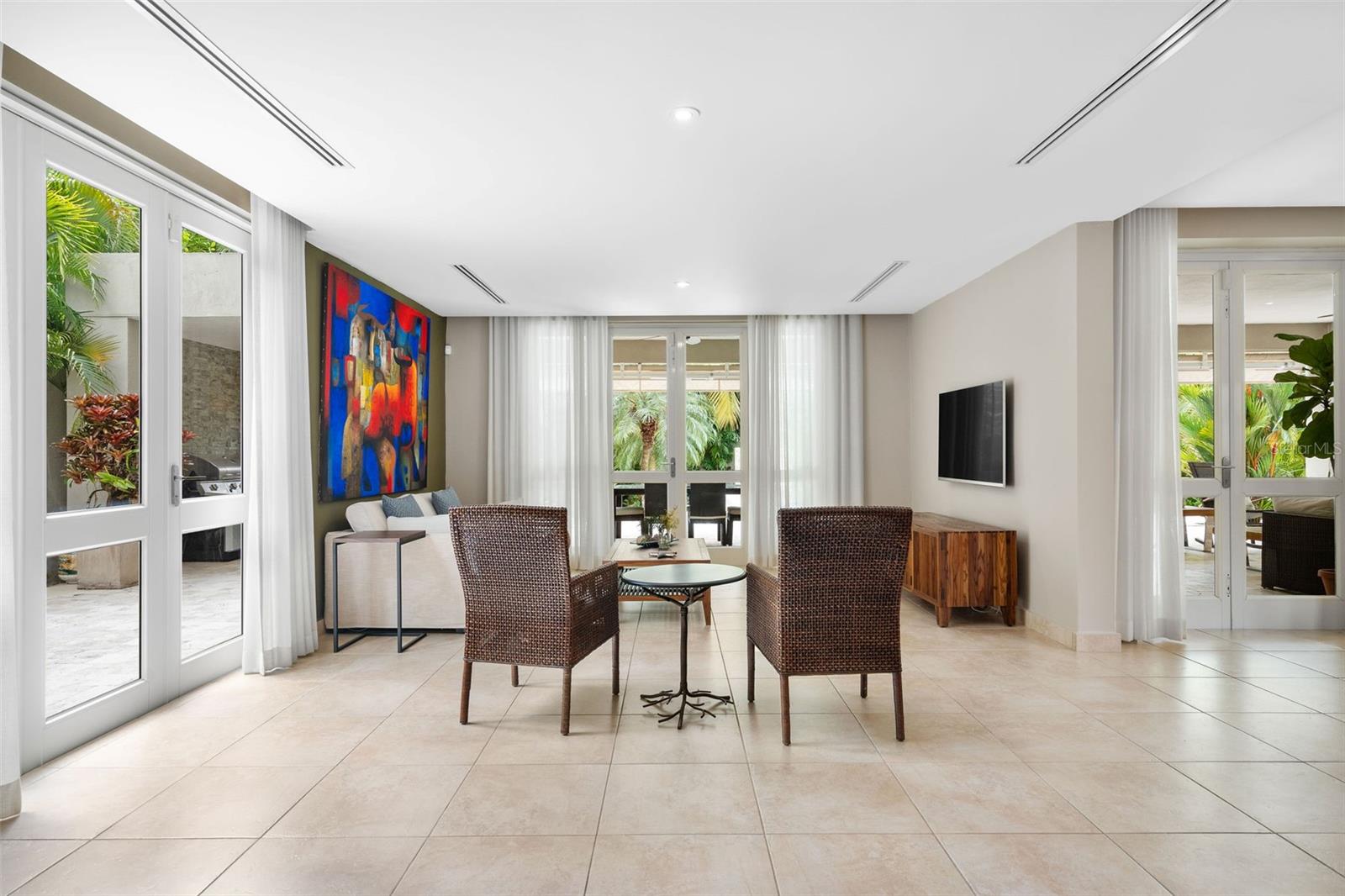 DORADO BEACH EAST - Residential