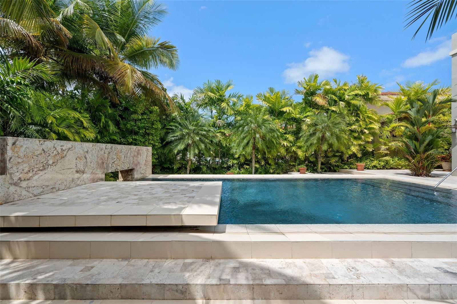 DORADO BEACH EAST - Residential