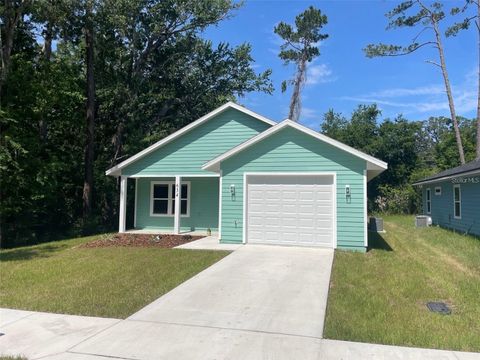 Photo of 634 NE 15th Terrace, Gainesville, FL 32641 (MLS # GC536669)