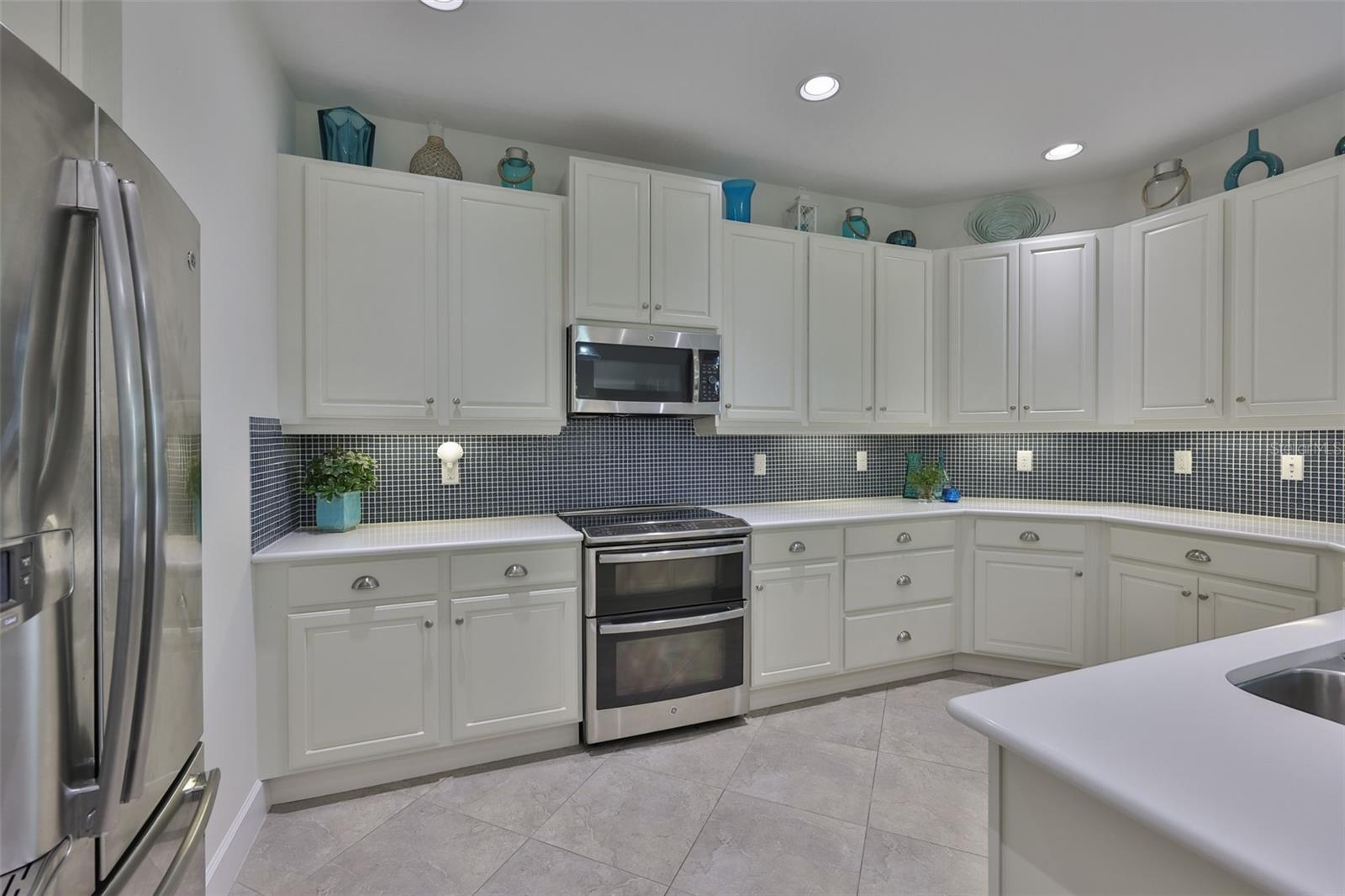 SUN CITY CENTER SOMERSET VILLA - Residential