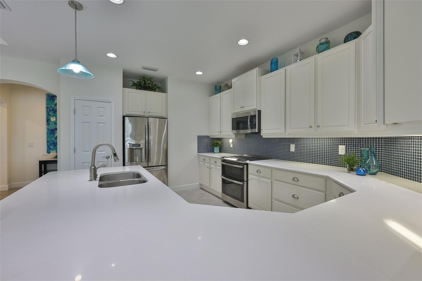 SUN CITY CENTER SOMERSET VILLA - Residential