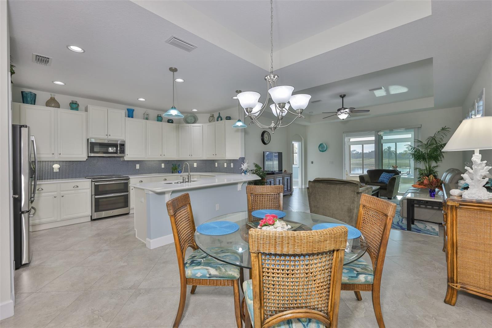 SUN CITY CENTER SOMERSET VILLA - Residential