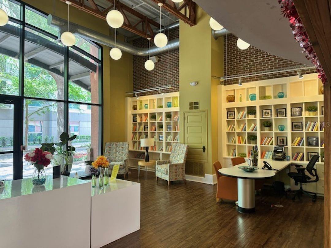 UPTOWN PLACE CONDO - Residential