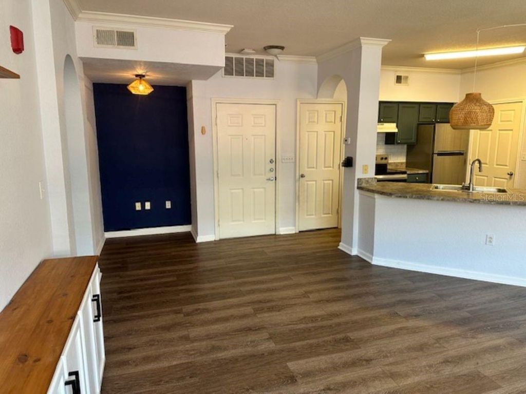 Photo of 911 N Orange Avenue #520, Orlando, FL 32801 (MLS # O6400677)