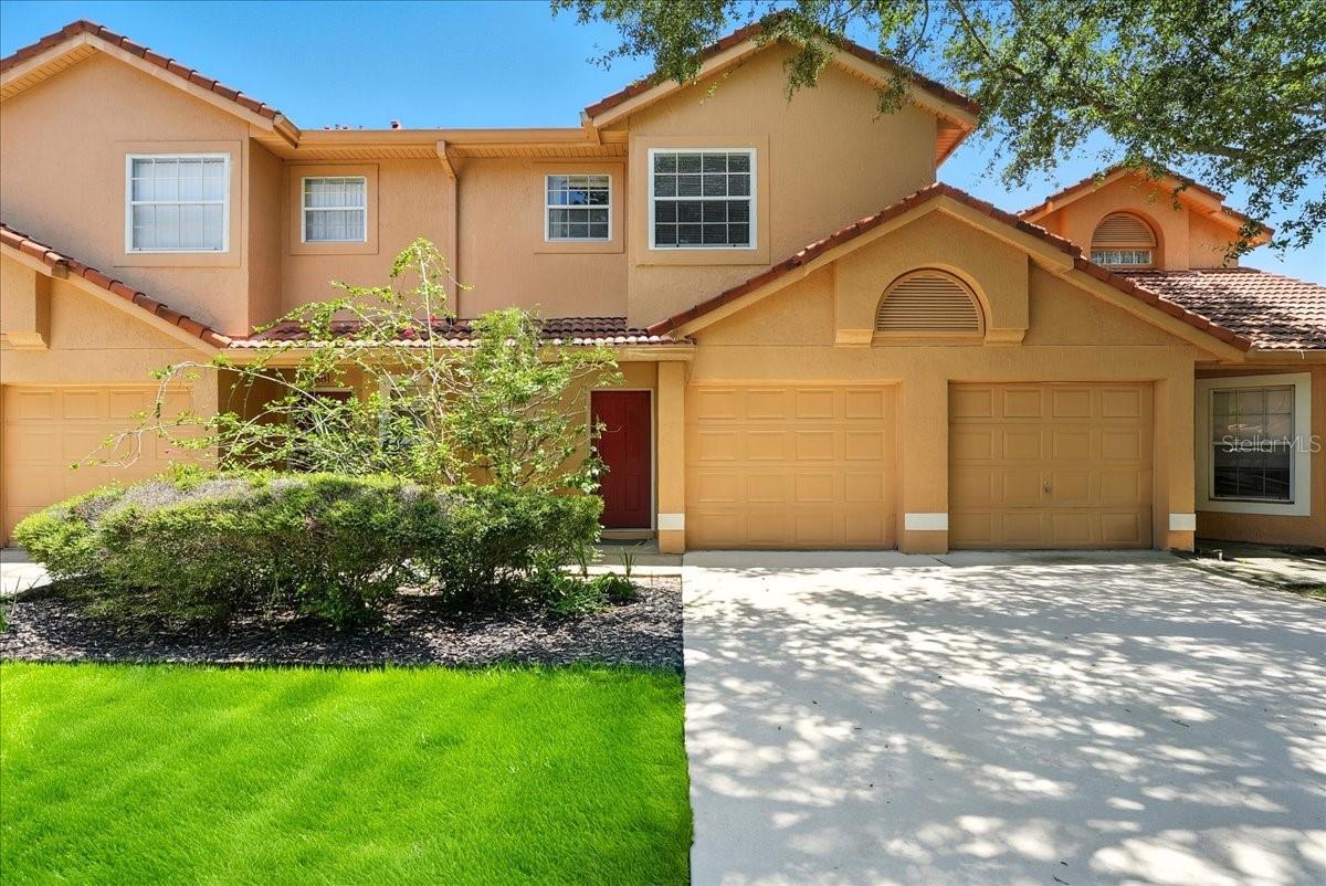 This 3 bedroom, 2.5 bathroom townhome is located in the Errol Estates community near local shops, restaurants, and schools. Features include a spacious main living area, a lovely kitchen with stainless steel appliances, breakfast bar, and pantry, a dining room, half bathroom downstairs, a wonderful primary suite, a rear patio, and a 1 car garage. Community amenities include a pool.
Schedule a showing or submit an application online.
All Real Property Management & Realty residents enjoy convenience and well-maintained homes, with our safe and secure online portal where you can submit maintenance requests and pay online with multiple payment options, and a 24/7 emergency maintenance response team. Please note the listed amenities may not be accurate.