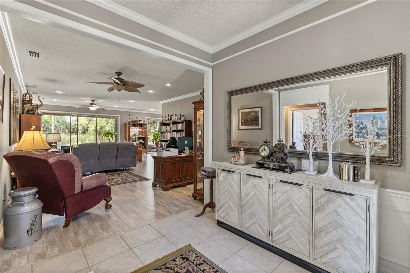 511 WEXFORD DRIVE