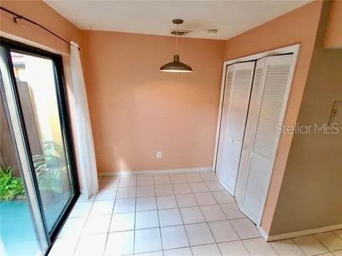 HIDDEN OAKS CONDO PH 7 - Residential